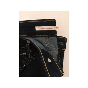 Levi’s 721 High Rise Skinny